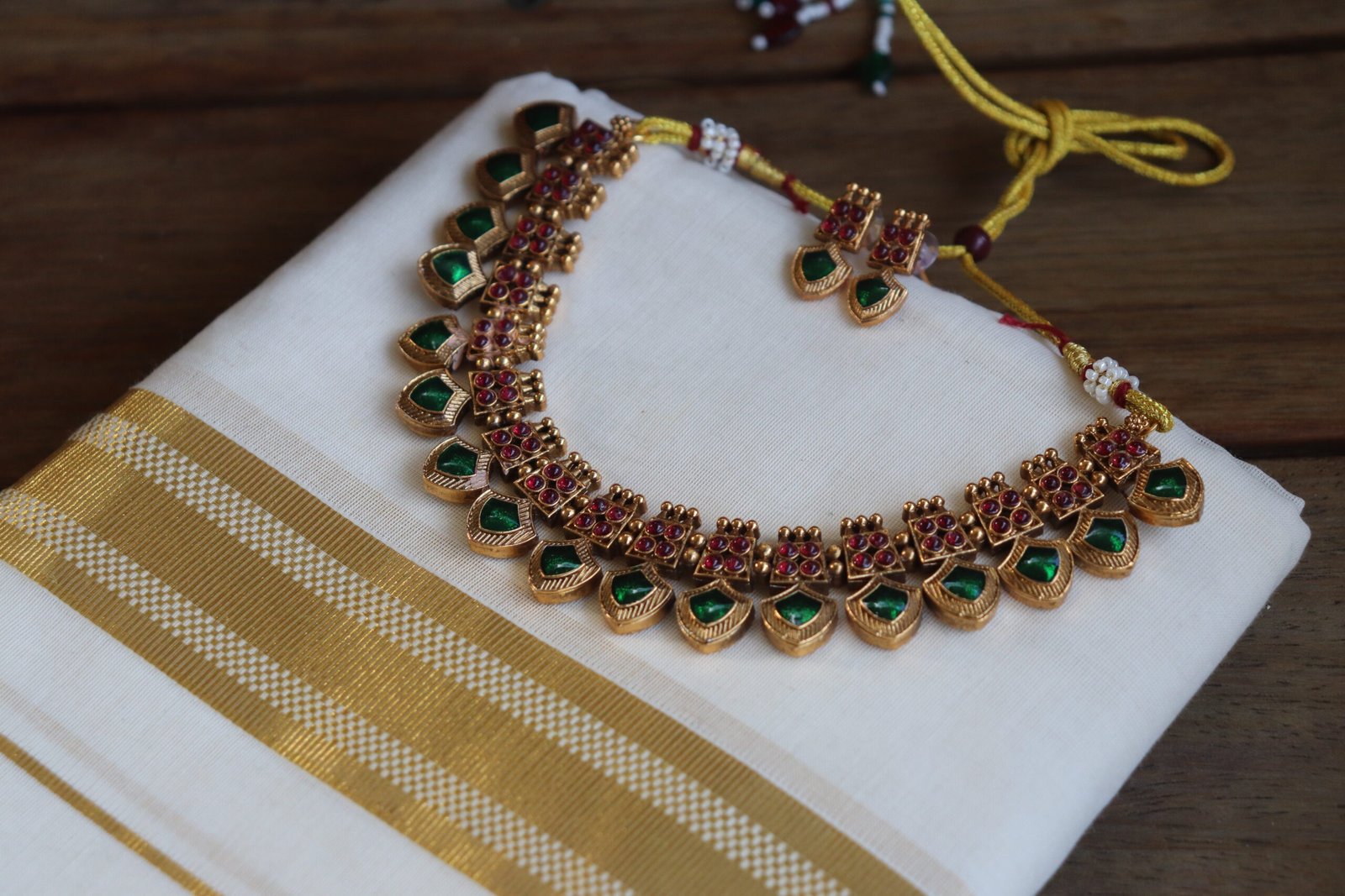 Traditional Green and Red Stone Necklace Set - Image 2