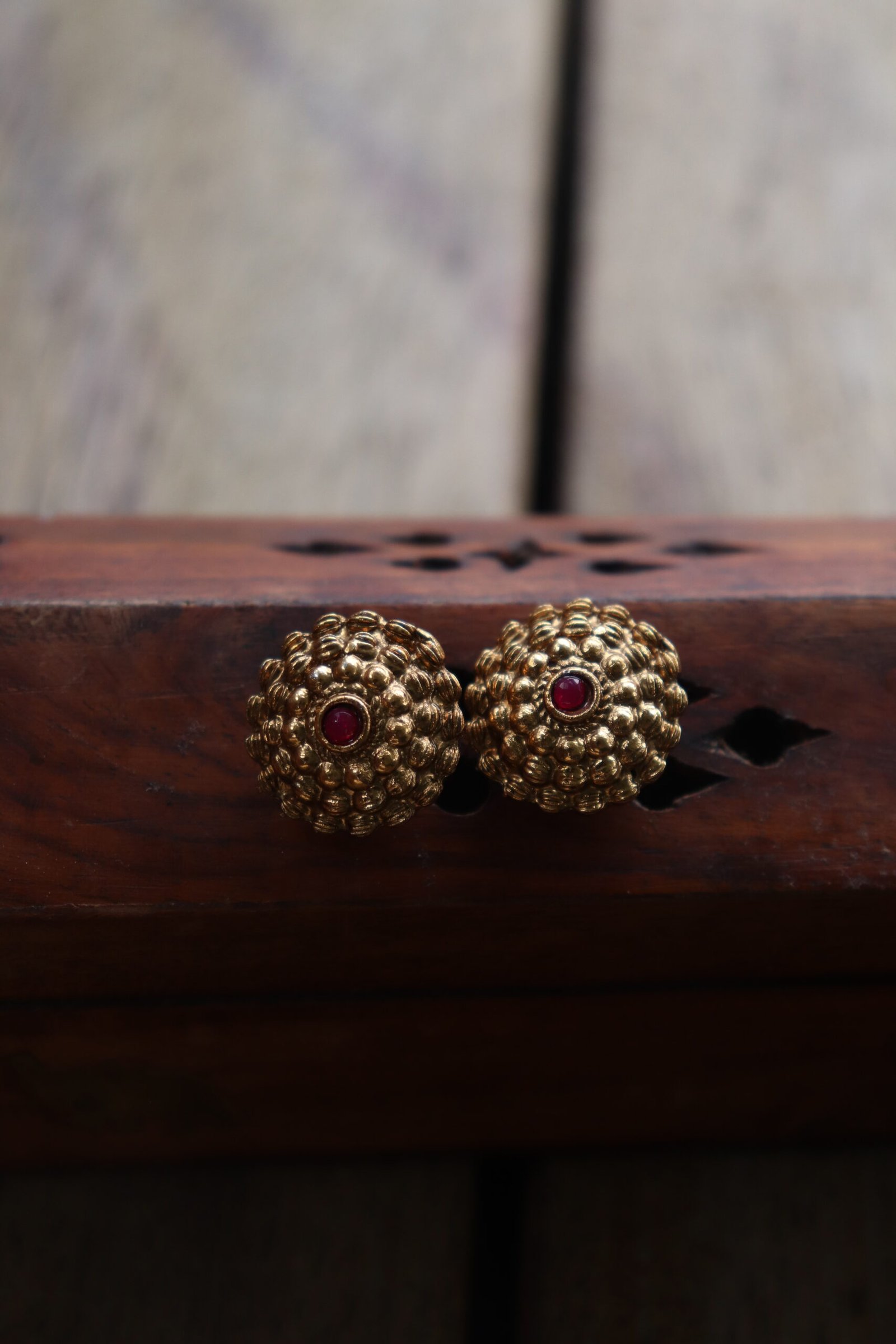 Ornate Beaded Gold Choker Set - Image 2