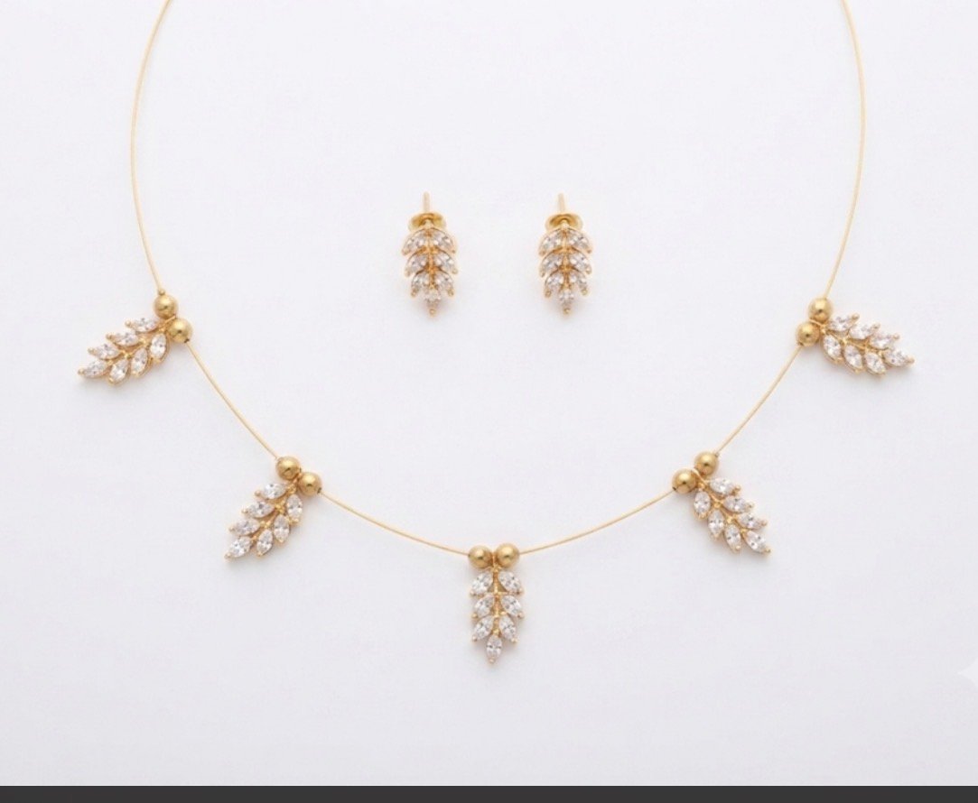 Radiant Leaf-Inspired Zirconia Set