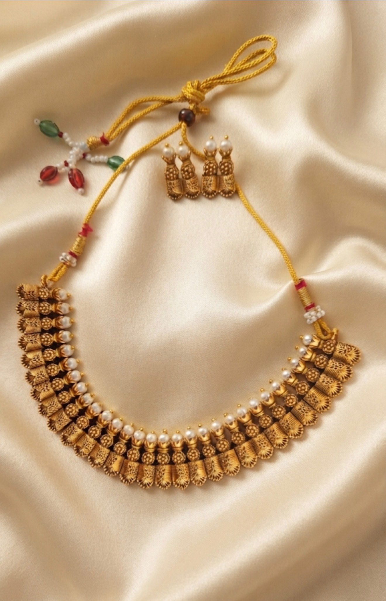 Traditional Pearl-Embellished Antique Gold Set - Image 4