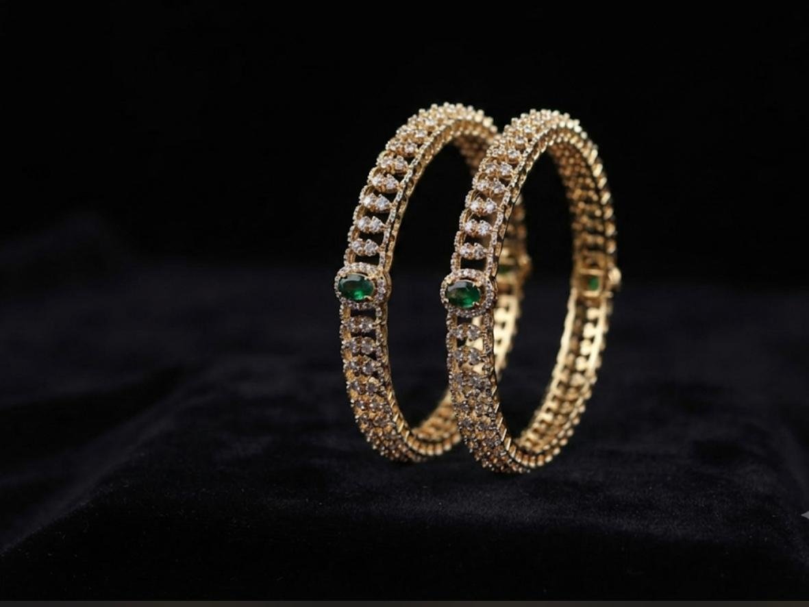 The Emerald Radiance Bangle(size2.6)